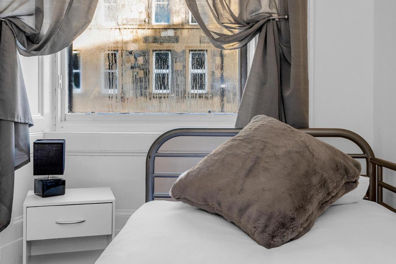 Edinburgh City Centre Jasmine Apartment -Sleeps 7 ภายนอก รูปภาพ